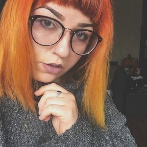 Meet your Posher, Laney